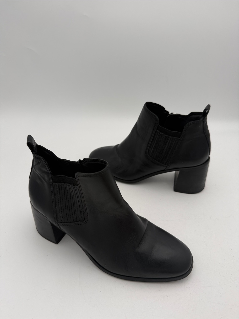 Lucky Brand Black Leather Ankle Booties women 8M casual office festival retro